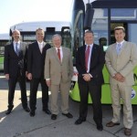 Geschäftsführer Jens-Michael May (Jasper GmbH & Süderelbe Bus GmbH), Staatsrat Andreas Rieckhof , HHA-Vorstandsvorsitzender Günter Elste, Hans Ramér (Director Volvo Busse Area Central) und Günter Kallus (Geschäftsführer Volvo Busse Deutschland)