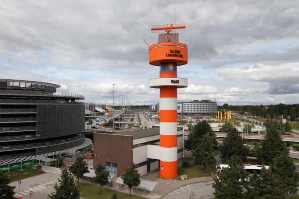 Sixt Radarturm am Flughafen Hamburg