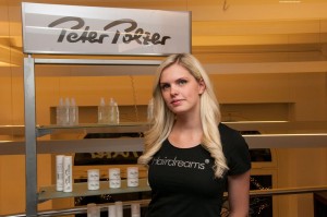 Hairdreams Trainerin und Hairstylistin Sarah Zirpins von Peter Polzer