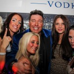 Michael Ammer mit Freundin Laura und Partygirls