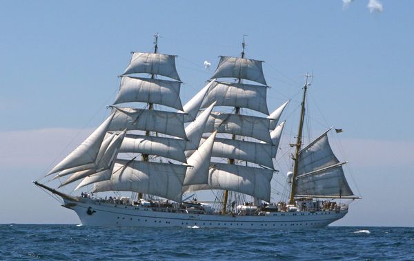 Segelschulschiff "Gorch Fock" ist auf großer Fahrt