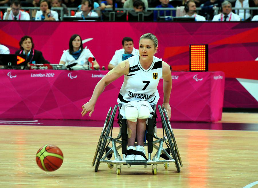 Edina Müller bei den Paralympics 2012 in London