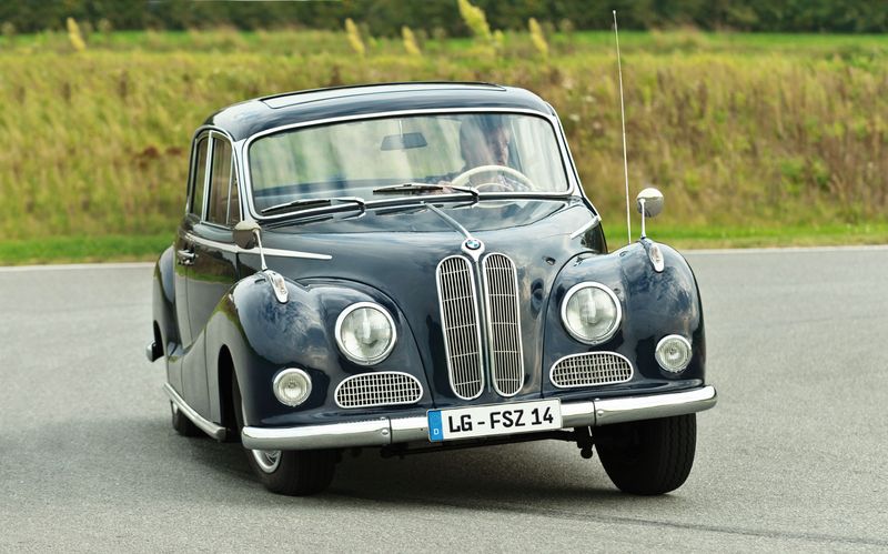 Oldtimer Szene trifft sich im Norden