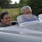 Katarina Witt und Ulrich Knieps, Leiter BMW Classic, im BMW 328