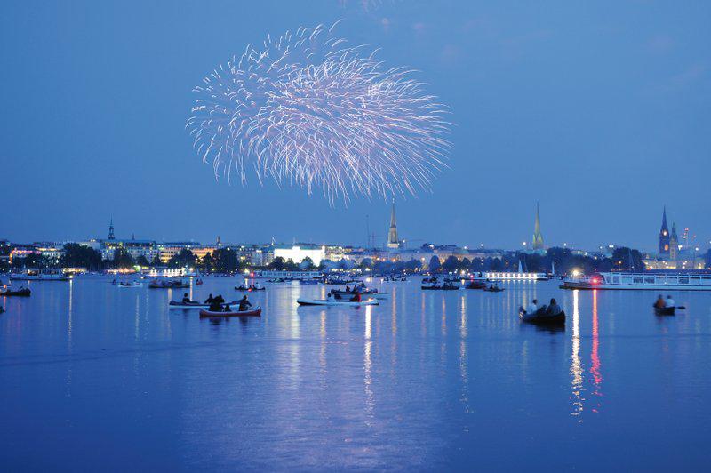 Feuerwerk Kirschblütenfest