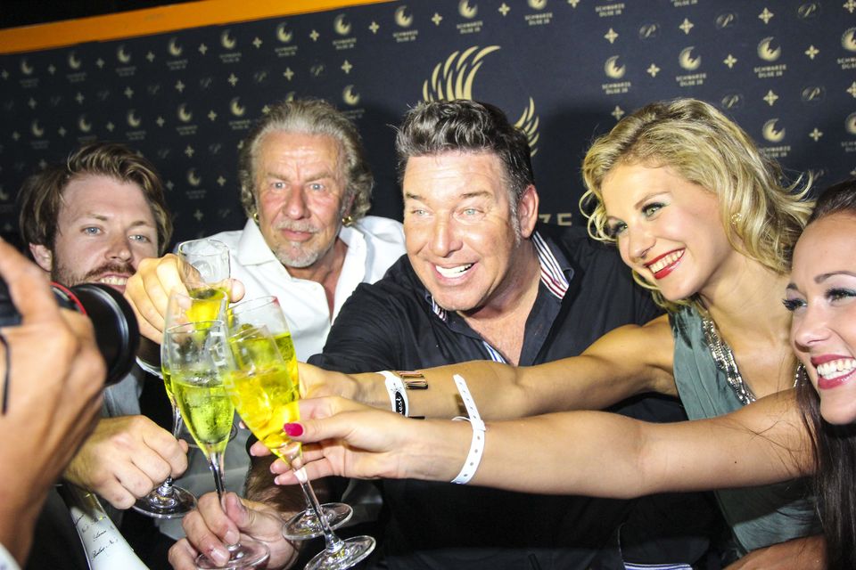 Achim Burkhardt, Michael Ammer, Danika und Stefanie (Hot Banditoz)