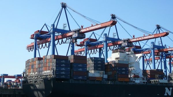 Der Hamburger Hafen ist einer der wichtigsten Eckpfeiler der Wirtschaft im Norden