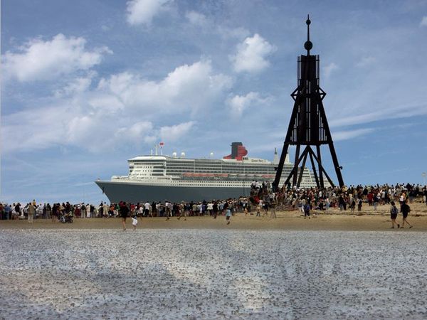 Am besten mit Fernglas: Schiffe gucken in Cuxhaven