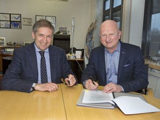 Michael Eggenschwiler, Vorsitzender der Geschäftsführung am Hamburg Airport, Raoul Spanger, Geschäftsführender Direktor Retail bei Gebr. Heinemann