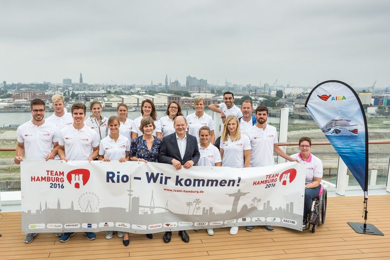 Olaf Scholz verabschiedet Team Hamburg