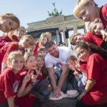 Start des "Nationalen Aktionsbündnisses Wiederbelebung" vor dem Brandenburger Tor