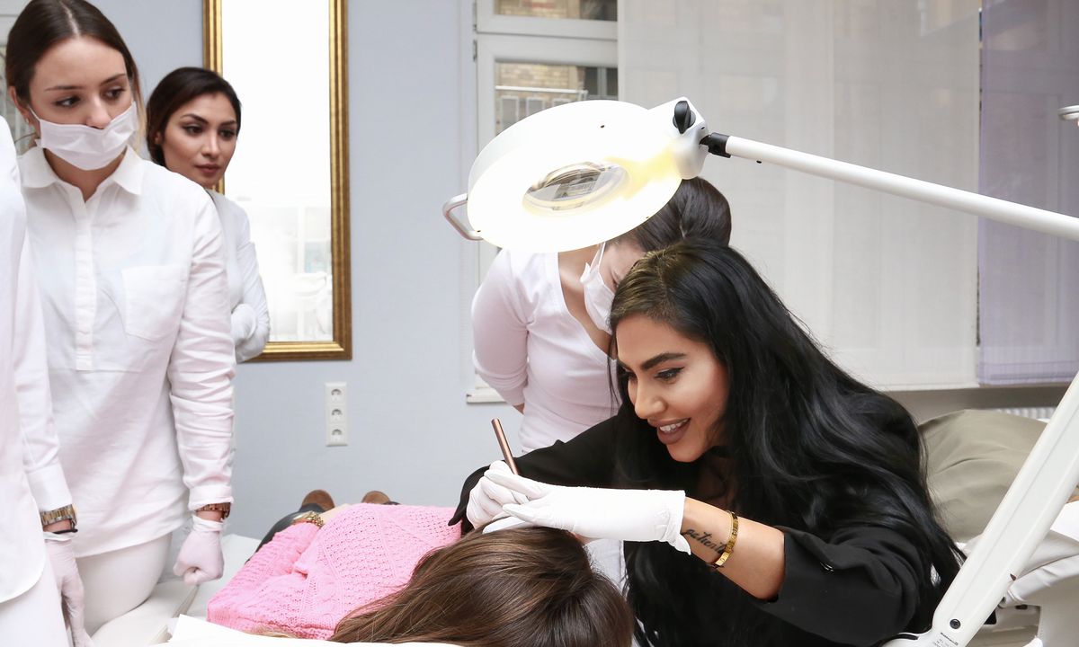 Beauty-Expertin: Microblading mit Sofia Ghasab