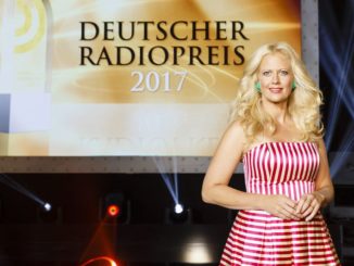 Am 7. September präsentiert Barbara Schöneberger die Gala zum "Deutschen Radiopreis 2017" in der Hamburger Elbphilharmonie