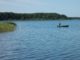 Idyllische Landschaft am Tollensesee in Mecklenburg-Vorpommern