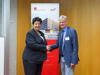 Wissenschaftsministerin Frédérique Vidal und Prof. Dr. Jan Louis, Vizepräsident der Universität Hamburg (UHH/Dingler)