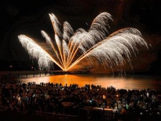 Feuerwerk für Augen und Ohren