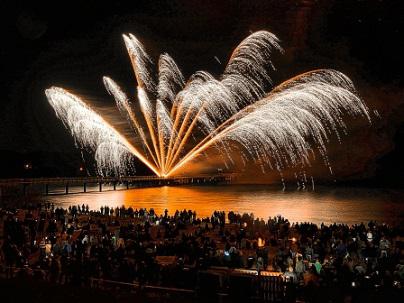 Feuerwerk für Augen und Ohren