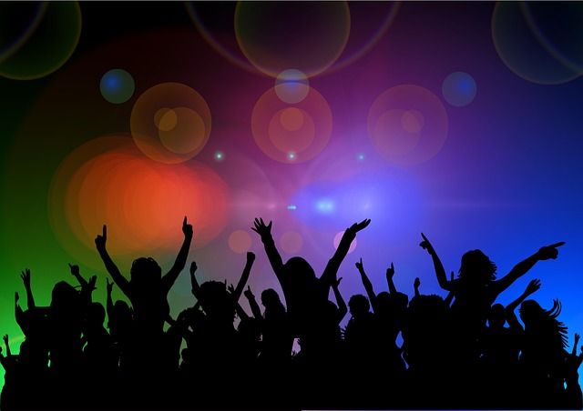 Party ohne Ende auf der Reeperbahn