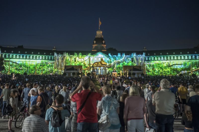 Die Karlsruher Schlosslichtspiele