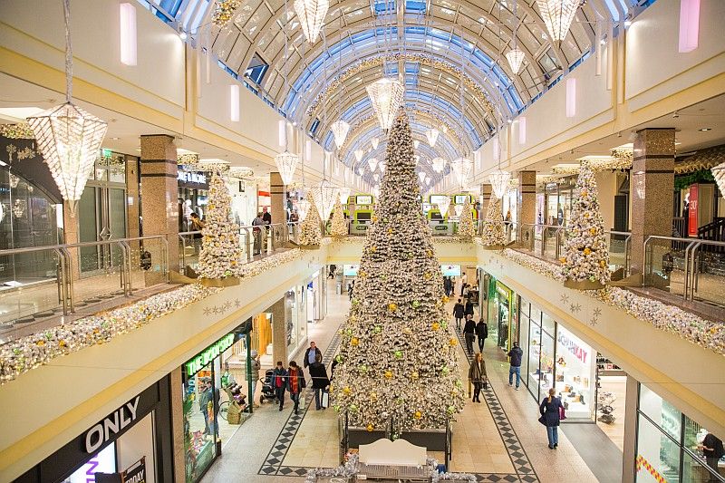 Festlicher Glanz auf dem AEZ-Weihnachtsmarkt