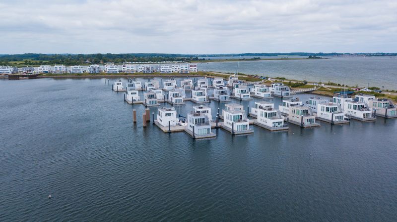 Meer geht nicht: Direkt an der Ostsee und der Schlei gelegen