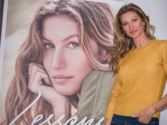 Supermodel Gisele Bündchen signiert ihr erstes Buch "Lessons"