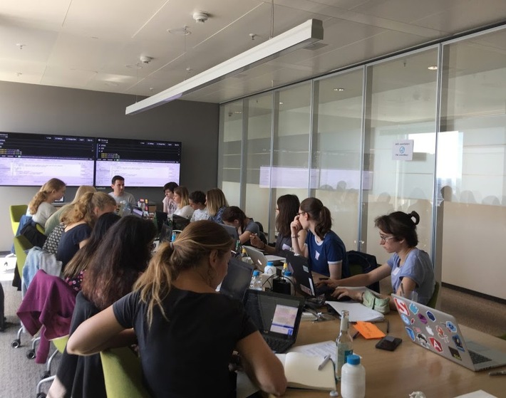 Coding-Summer Camp 2019 | moinworld macht junge Frauen fit für die IT von morgen