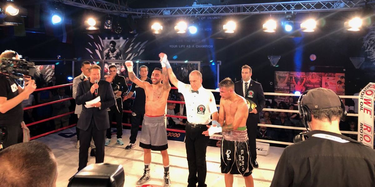 Artem Harutyunyan holte den Continental-Titel der International Boxing Organization (IBO) im Superleichtgewicht