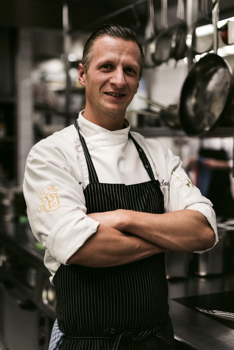 Der Sternekoch des Gourmetrestaurant Aubergine