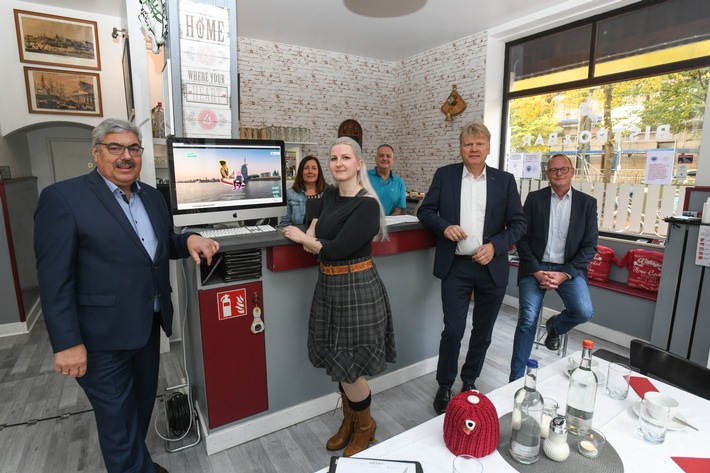 Neue Imagekampagne unglaublich.bremerhaven. | Wo Möwen Pommes naschen und Engländer kochen können