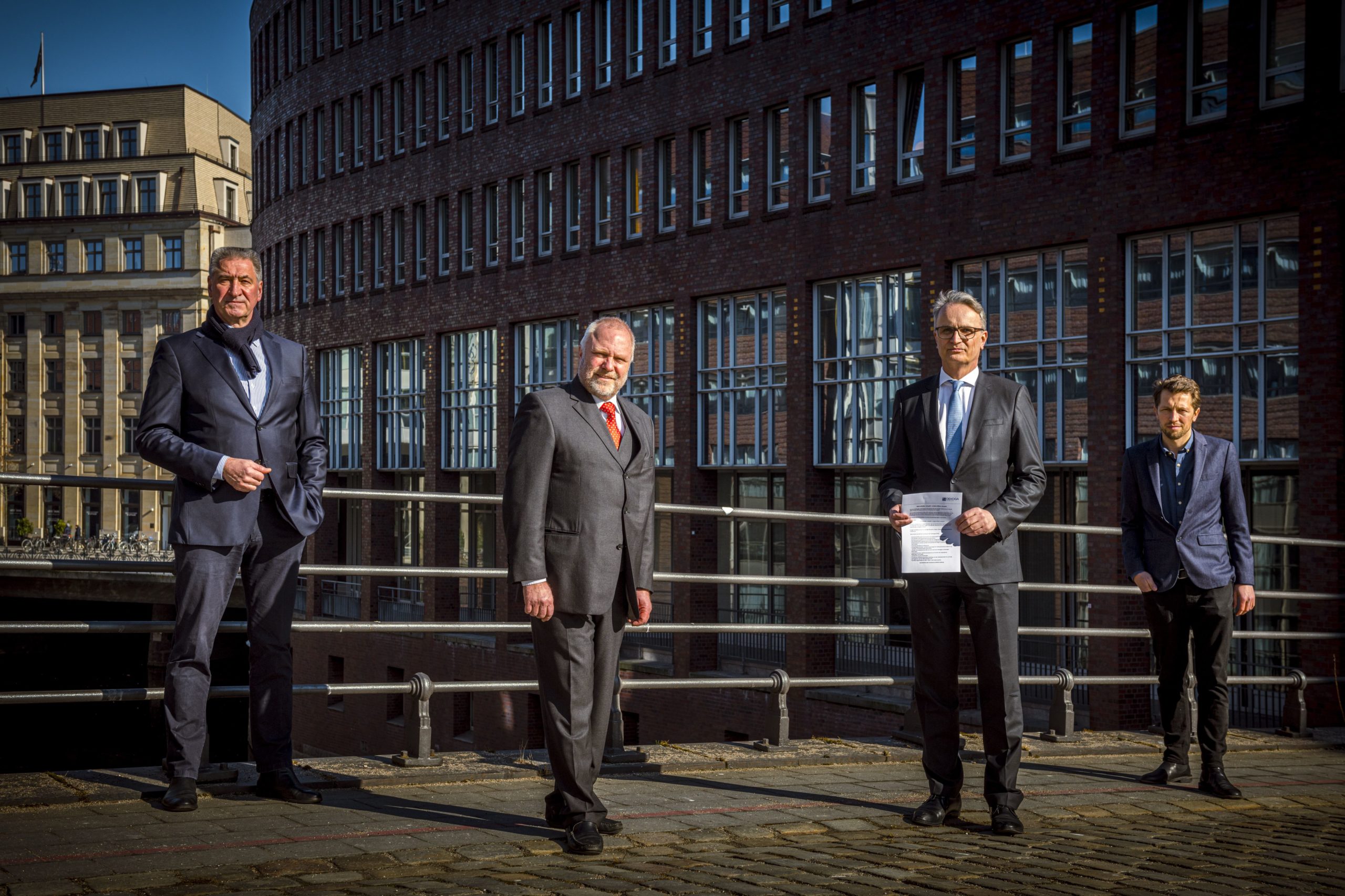 2021-03-02 RaikeSchwertner (10) (002) | Jens Stacklies, Niklaus Kaiser von Rosenburg, Staatsrat Andreas Rieckhof, Hannes Vater / Fotohinweis: © IngoBoelter