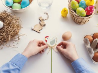 Basteln und Backen steht ganz oben auf den österlichen Beliebtheitsskala