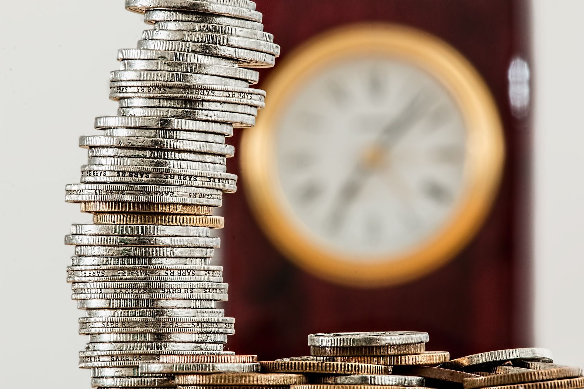 coins-1523383_1920 | Warum ist am Ende des Geldes oft noch soooo viel Monat übrig?