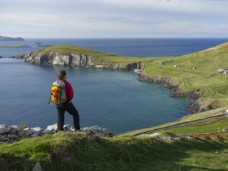 Blick vom Slea Head auf die Küste des County Kerry