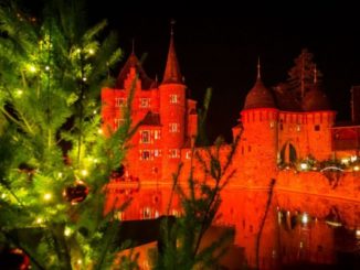 Traumhafter Weihnachtsmarkt auf der Burg