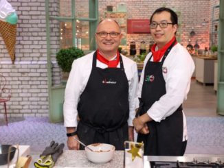 Der Hamburger Patissier Xuan Anh Luong (rechts) kämpft bei RTL um den Titel "Master of Sweets". (© RTL / Stefan Gregorowius)