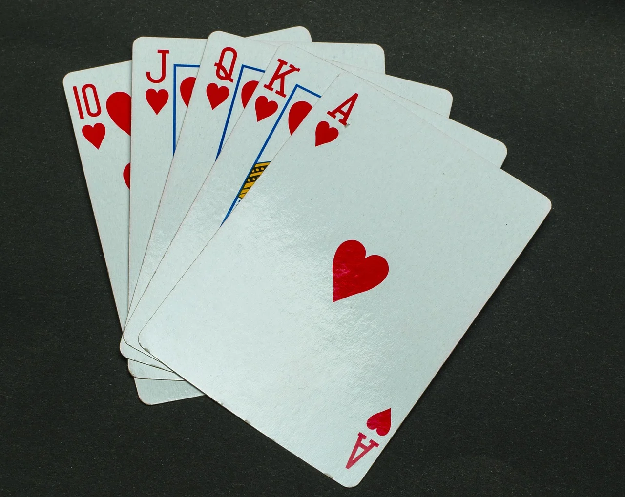 Kartenspielen wird immer beliebter, besonders online