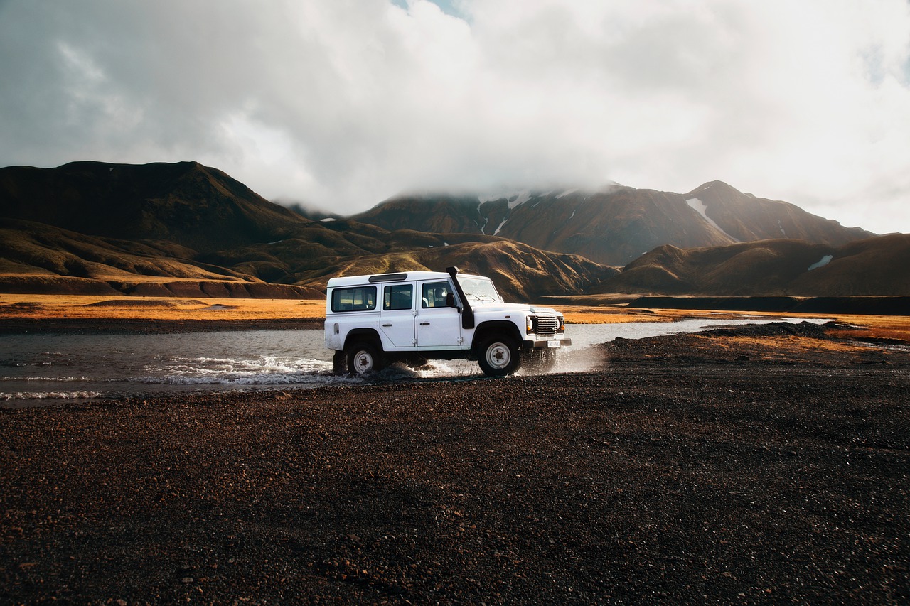 land rover Island Urlaub | Van Life, Camping und Offraod-Fahren sind total angesagt
