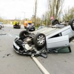 Verkehrsunfall, Auto auf dem Dach