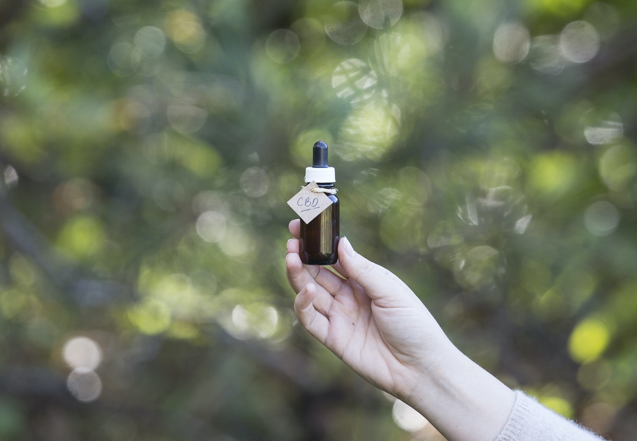 Hanf cbd | Besonders im Bereich der Kosmetik werden CDB-Produkte eingesetzt