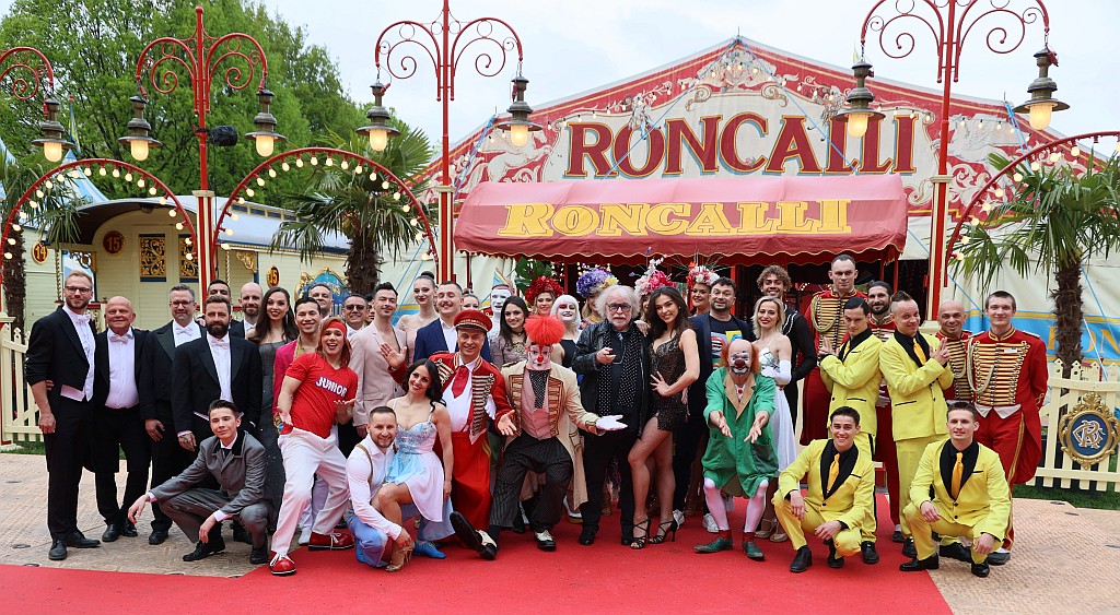 Crew von Circus Roncalli