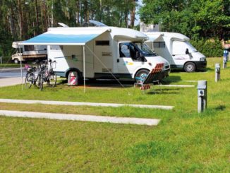 Wohnmobile auf dem CampingPlatz Ecktannen