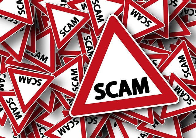 Scam-Schilder