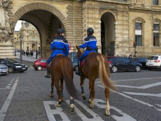 Berittene Polizei in Paris