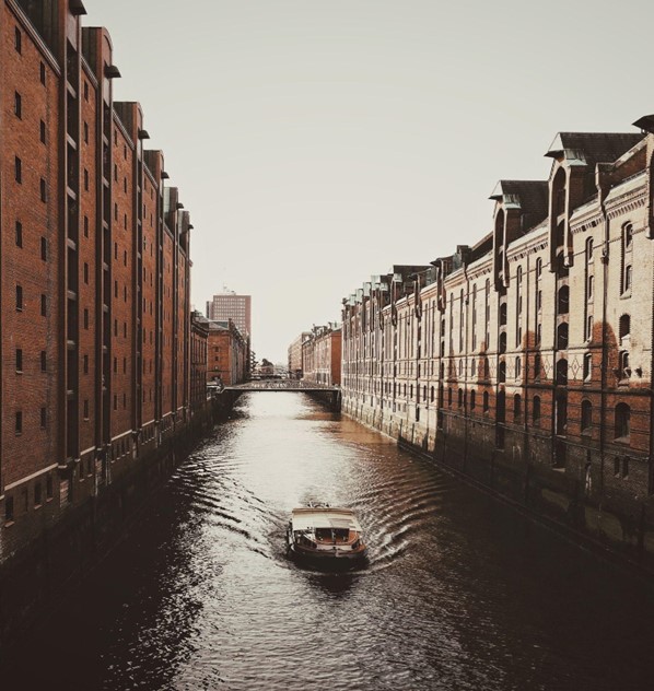 Hamburg Hausboote | Hamburg kann fast mit Venedig und Amsterdam mithalten