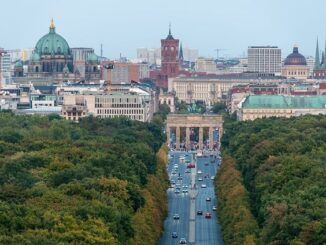 Berlin Brandenburger Tor und Rotes Rathaus