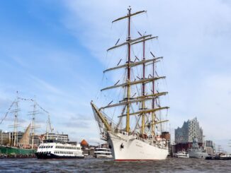 Großsegler auf dem Hafengeburtstag Hamburg