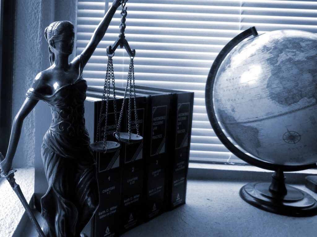 Recht Law | Alles dreht sich schneller