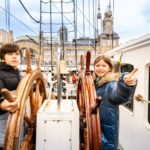 Kinder am Steuer