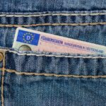 Führerschein in der Jeanstasche